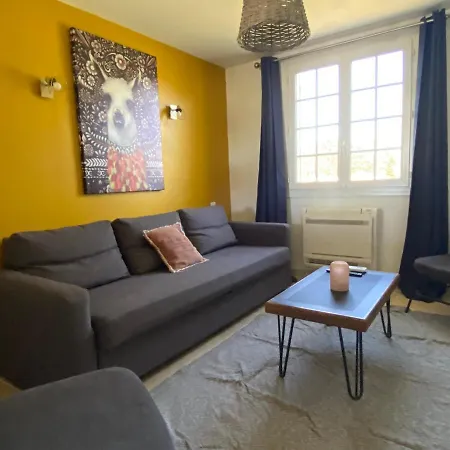 Le Cypres De Casimir Holiday home *