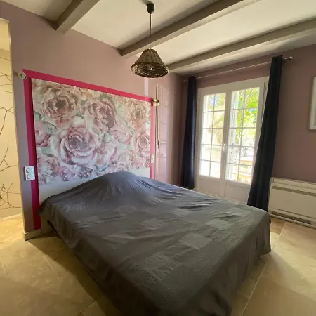 Casa vacanze Le Cyprès De Casimir