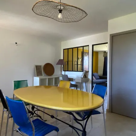Holiday home Le Cypres De Casimir Beaucaire (Gard)